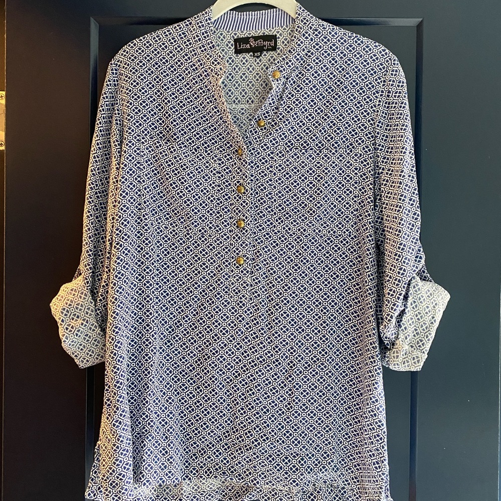 Liza Byrd long sleeve top